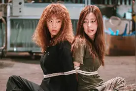 女特工利用姿色潜入敌军内部，套出5亿现金，却被上司出卖视频封面