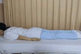 宅家久坐导致腰痛？一招“小燕飞”助你缓解症状→图片