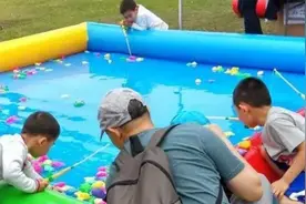 每一个娃都百玩不腻的钓鱼游戏，随时随地嗨起来！图片