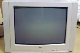 TCL遥控彩电图片