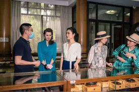 “无龄榜样”走进荣宝斋 非遗融入新时尚图片