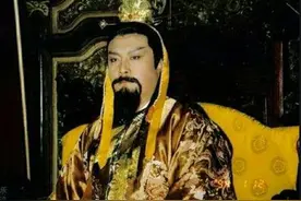 “玉帝专业户”王卫国，回家祭祖时发现，冥币上画的竟然是自己？图片