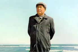 郭沫若比毛主席大一岁，但自称毛主席的学生，多次诗词相和图片