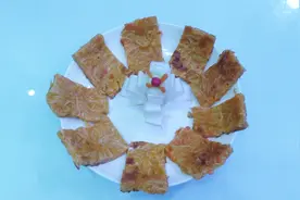 胡萝卜，面条，鸡蛋，做早餐饼，营养美味，一上桌小孩子都抢着吃