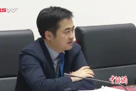 安踏掌门人丁世忠：品牌走出去就是文化走出去视频封面
