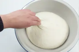 3分钟快速和面，不沾手发面快，家家户户都用得着，看完赶快试试视频封面