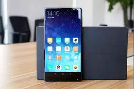 多大手机内存才够用？小米MIX 2S首创8GB+256GB王者组合！视频封面