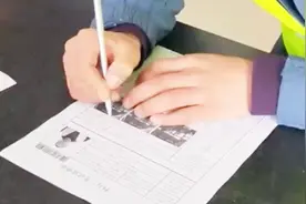 50岁学员科目二车管所考试90分通过，激动的签字手一直在抖！视频封面