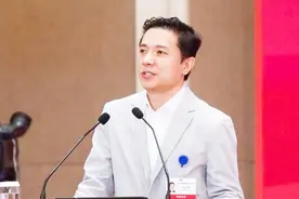 李彦宏：很多时候中国人愿意用隐私换取便利视频封面