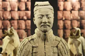 这个兵马俑被严禁对外展出，只因他的脸上有一个千古疑案未解视频封面