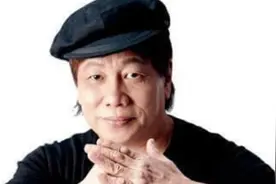 功夫巨星梁小龙如今老的令人心疼，妻子却年轻水嫩，女儿比父亲牛视频封面