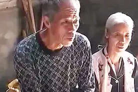 重病女孩被弃多年，现找到亲生父母，谁料父亲已逝母亲竟避而不见视频封面
