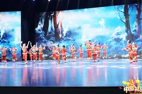 中原礼赞 少儿舞蹈《下雪了 真滑》视频封面