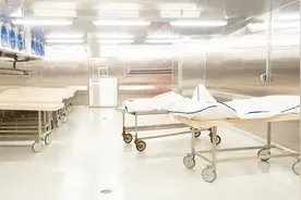 人死后，第一时间被送进这里的不一般！看完才知道隐情！视频封面