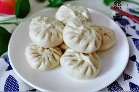 包子还是素馅香，这样做馅料鲜香，面皮松软，闺女连吃3个不过瘾图片