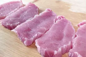 瘦肉你还在炒着吃吗？试试这种新鲜做法，外酥里嫩，简单美味视频封面