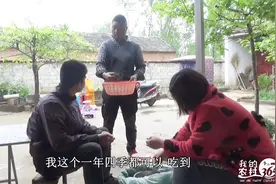 农村香椿叶可以这样吃，大哥爆炒一盘清香不油腻，吃一次忘不掉视频封面
