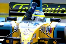 F1｜历史课！2005 年雷诺的总冠军之路视频封面