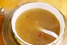 为讨好皇上，亲手杀害儿子炖汤给皇帝喝，上位后活活把皇帝饿死！视频封面