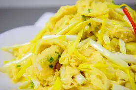 厨师长教你鸡蛋怎么炒，不易碎又嫩滑，其实是有方法的，一看就会视频封面