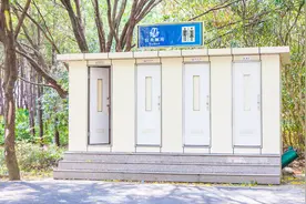 为什么女厕所门口经常排长队而男厕所不会？今天长见识了视频封面