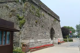 湖北的荆州古城，城墙保存的很完好！视频封面