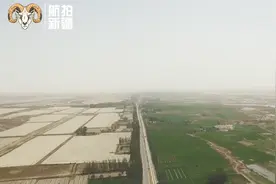 航拍新疆：看山河看良田，一望无际的美景尽收眼底视频封面