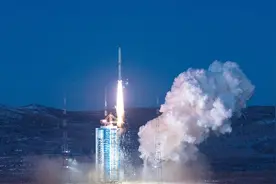 华北地区上空出现一道闪光，疑似卫星发射？如今答案终于被揭开视频封面
