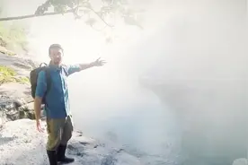 亚马逊有条“沸水河”，常年都在90摄氏度！竟还有人在这冲泡面！视频封面