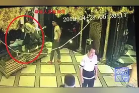柳州一男子酒吧内行窃戏份十足 “影帝哥”难逃法网追踪图片