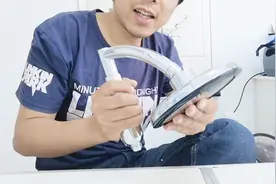 16.8元包邮来的超大头淋浴喷头，安装上后效果逆天的好这东西好用视频封面