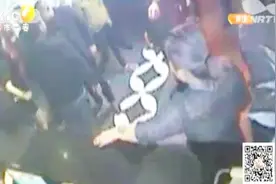 陕西渭南：一言不合 一男子四次被殴身中六刀视频封面