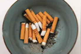 用过的烟头不要扔，放进水里泡一泡，这5个妙用，家家户户用的到视频封面