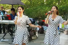 香港街头歌手罗拉&小宜组合屯门公园献唱《人生若只如初见》视频封面