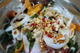 客家人铁头教你做彩色凉皮，不用洗面，一搅一蒸，做法简单口感好视频封面