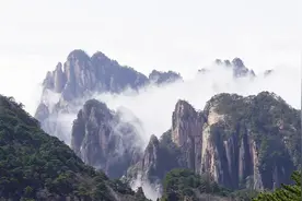 中国最牛的山，一年门票收入超5亿元，连城市都为它改名！视频封面