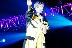 超级巨星李宇春5月28日回成都演唱视频封面