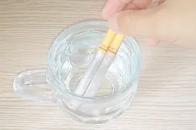 香烟放水里泡5分钟，解决了家家户户的大难题，看完你也试试吧视频封面