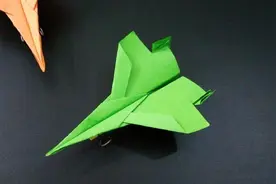 F15战斗纸飞机飞行速度超快，折法简单一张纸就行，手工折纸教程视频封面
