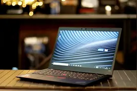 不吹不黑：万元本ThinkPad T480s续航无敌？视频封面