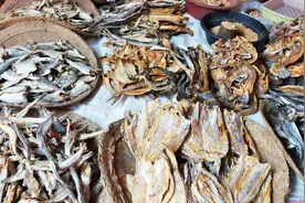 泡咸鱼时加点常用的它，不仅味道变淡，烹制出的肉也好吃！视频封面