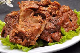 教你做“红烧龙骨”，比红烧排骨好吃10倍，肉质不老还好剔骨视频封面