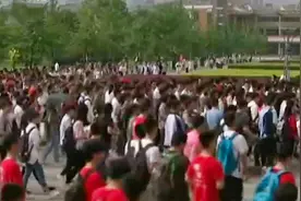 全国高考进入第二天 大多数省份考试今将结束