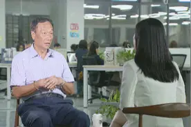 工业富联敲钟上市 郭台铭独家回应视频封面