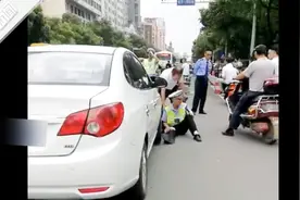湖南衡阳公安通报“交警碰瓷执法”：行为不当 2人停职调查视频封面
