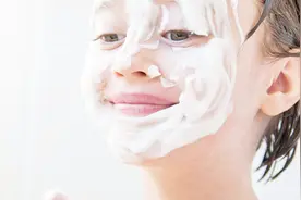 保养应该先擦乳还是先拍水？原来一直都搞错了，难怪皮肤越来越干视频封面
