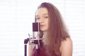 英国小姐姐Sapphire翻唱Billie Eilish &amp; Khalid《Lovely》视频封面