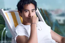 万万没想到会有这么一天：我竟然跟彭于晏学起了防晒？！视频封面