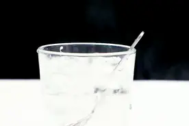 在微波炉中加热水，一定是打开的方式不对，结果厉害了视频封面