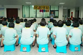 「微纪录」“瘾”霾人生——探访女子戒毒所视频封面